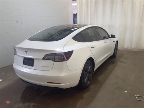 Used 2022 Tesla Model 3 Long Range AWD/4WD image 5