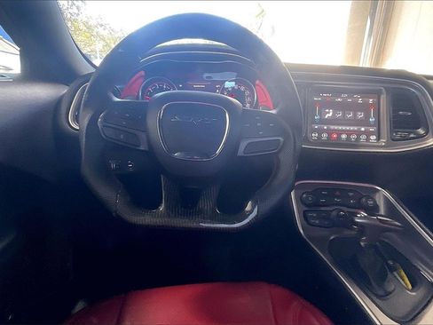 Used 2020 Dodge Challenger R/T image 5
