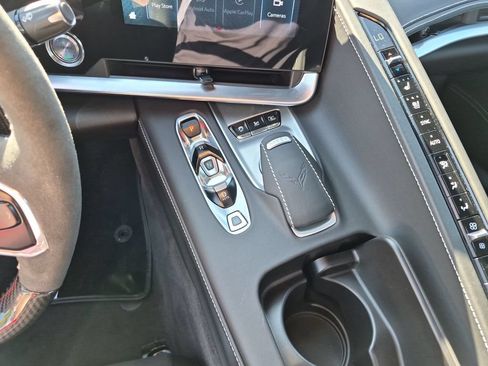 Used 2024 Chevrolet Corvette Z06 RWD image 29