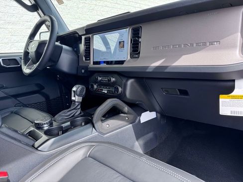 New 2026 Ford Bronco Outer Banks image 18