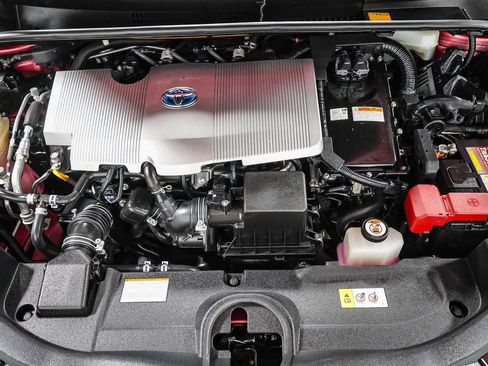 Certified 2017 Toyota Prius Two w/ Carpet Mat Package image 28