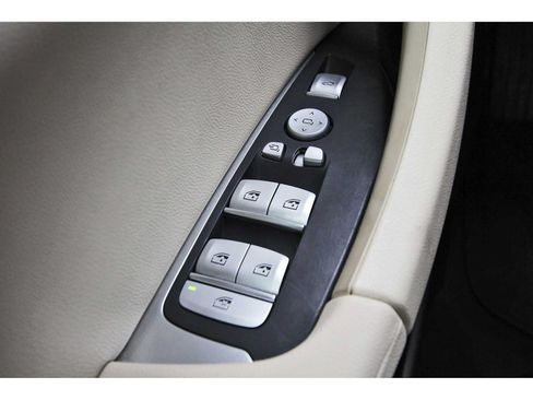 Used 2024 BMW X3 sDrive30i w/ Premium Package RWD image 20