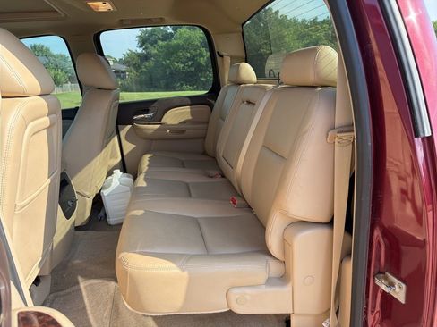 Used 2014 GMC Sierra 2500 Denali AWD/4WD image 19