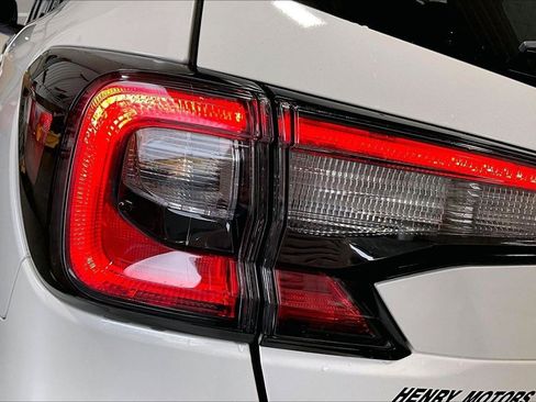 Used 2024 Subaru Outback Onyx Edition AWD/4WD image 25