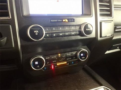 Used 2021 Ford Expedition Max Limited image 20