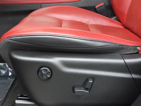 Used 2022 Dodge Durango SRT w/ Premium Interior Group AWD/4WD image 34