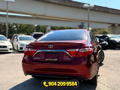 Used 2017 Toyota Camry SE FWD image 6