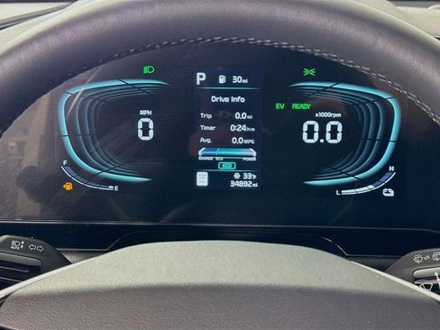 Certified 2023 Kia Niro EX Touring image 15