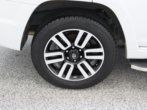 Used 2024 Toyota 4Runner Limited RWD image 6