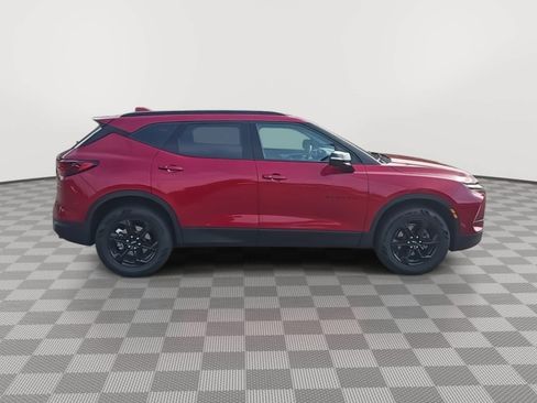 Used 2023 Chevrolet Blazer LT w/ Sound & Technology Package FWD image 9