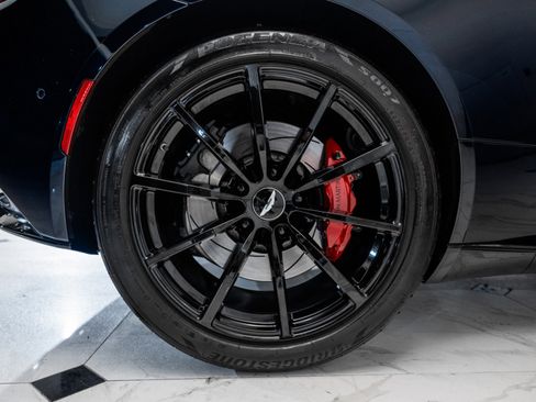 Used 2023 Aston Martin DB11 Coupe image 47