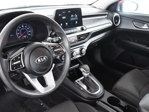 Used 2021 Kia Forte LXS image 19