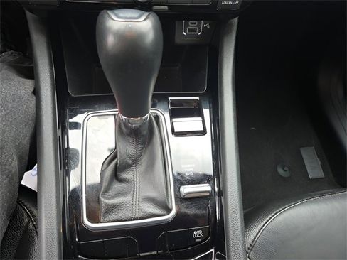 Used 2023 Jeep Compass Limited image 21