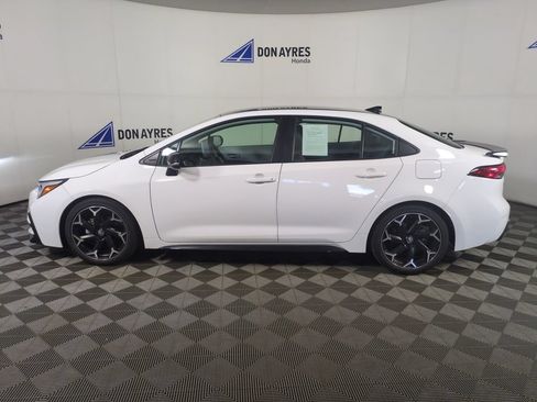 Used 2025 Toyota Corolla FX w/ Convenience Package FWD image 2