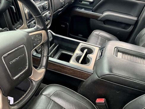 Used 2018 GMC Sierra 1500 Denali w/ Denali Ultimate Package AWD/4WD image 19