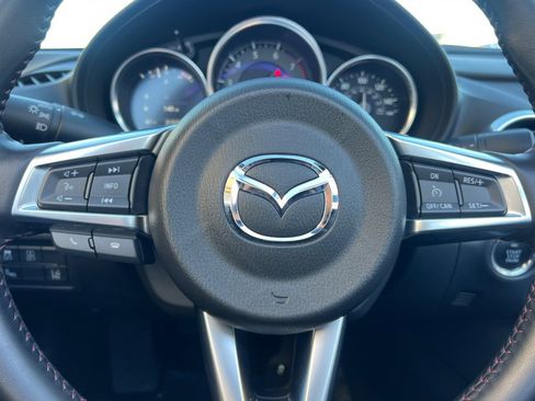 Used 2017 MAZDA MX-5 Miata RF Grand Touring image 22