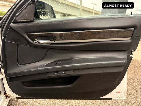 Used 2015 BMW 750Li RWD image 35
