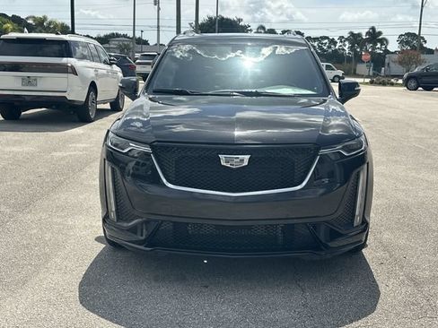 Used 2024 Cadillac XT6 Sport w/ LPO, Onyx Lite Package AWD/4WD image 7