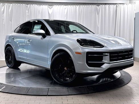 New 2026 Porsche Cayenne Coupe AWD/4WD image 9