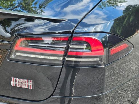 Used 2023 Tesla Model S Plaid AWD/4WD image 28