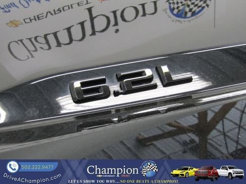 Used 2020 Chevrolet Silverado 1500 LT Trail Boss w/ Midnight Edition AWD/4WD image 6