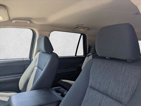 Used 2024 Ford Expedition XLT AWD/4WD image 13