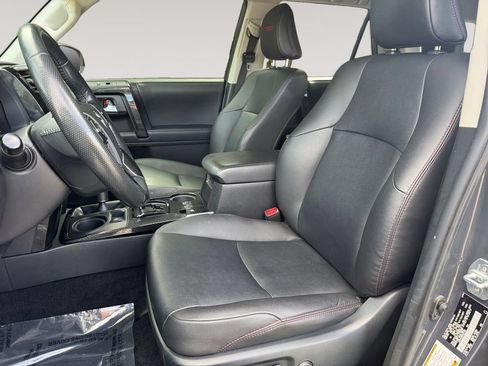 Used 2024 Toyota 4Runner TRD Off-Road Premium w/ Off Road Premium Plus Package AWD/4WD image 9