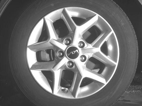 Used 2025 Kia Soul LX w/ LX Technology Package FWD image 17