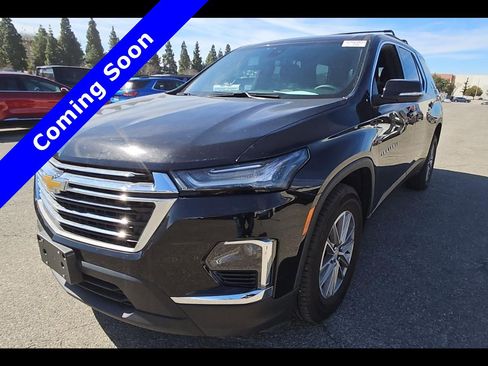 Used 2023 Chevrolet Traverse LT image 1