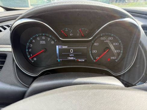 Used 2014 Chevrolet Impala LT w/ Convenience Package image 29