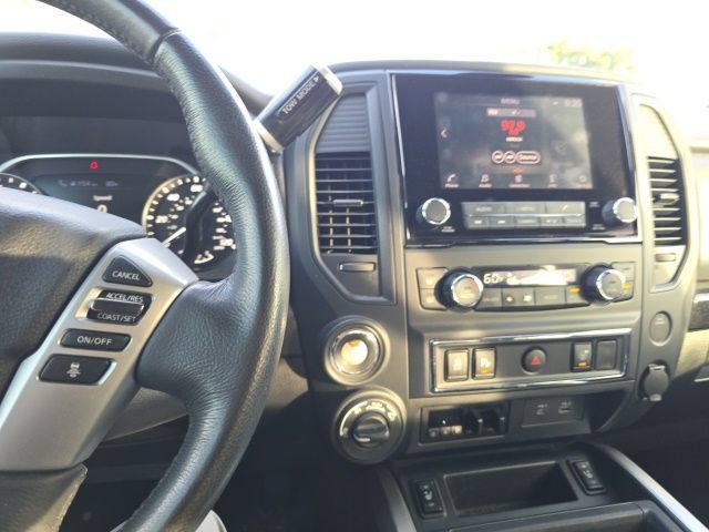 Used 2023 Nissan Titan SV w/ SV Convenience Package AWD/4WD image 15