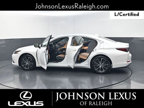 Used 2024 Lexus ES 350 w/ Premium Package image 36
