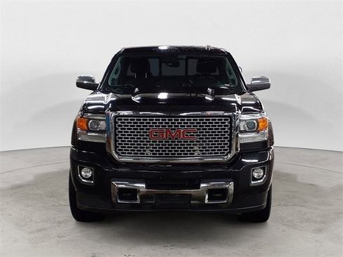 Used 2015 GMC Sierra 2500 Denali image 8