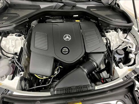 New 2025 Mercedes-Benz GLC 300 image 16