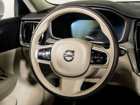 Used 2026 Volvo V60 B5 Cross Country Plus w/ Protection Package Premier image 49