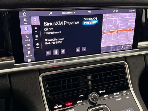 Certified 2019 Porsche Panamera image 21