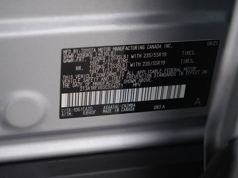 Used 2025 Toyota RAV4 XLE Premium image 28