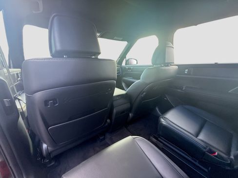 Used 2024 Hyundai Santa Fe Calligraphy image 22