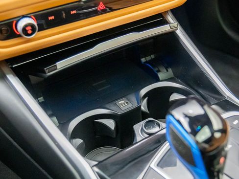 Used 2023 BMW i4 eDrive35 w/ Premium Package image 22