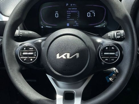 Used 2024 Kia Soul LX w/ Option Group 015 FWD image 12