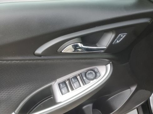 Used 2025 Chevrolet Malibu LT FWD image 14
