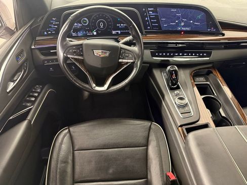 Used 2022 Cadillac Escalade Premium Luxury w/ LPO, Radiant Package AWD/4WD image 10