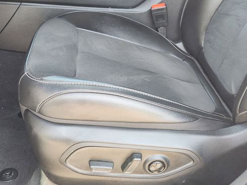 Used 2024 Jeep Grand Cherokee L Altitude image 33