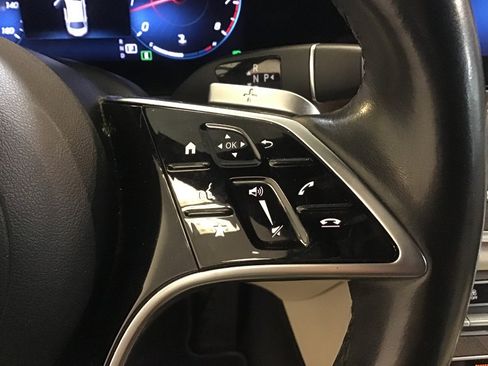 Used 2022 Mercedes-Benz E 350 4MATIC Sedan w/ AMG Line Exterior image 48