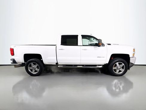Used 2016 Chevrolet Silverado 2500 LT w/ LT Convenience Package AWD/4WD image 5