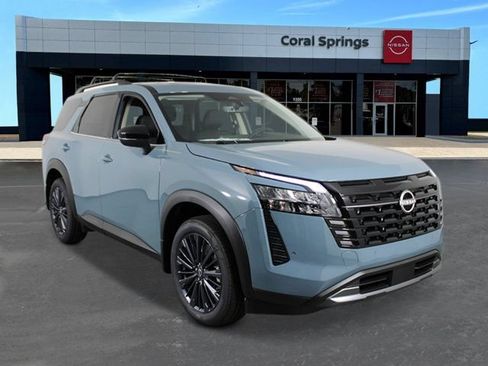 New 2026 Nissan Pathfinder SL w/ SL Premium Package (P04) FWD image 7