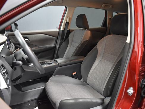 Certified 2023 Nissan Rogue SV AWD/4WD image 5