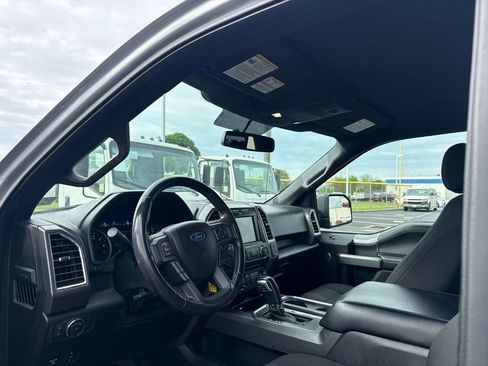 Used 2016 Ford F150 XLT w/ Equipment Group 302A Luxury AWD/4WD image 6