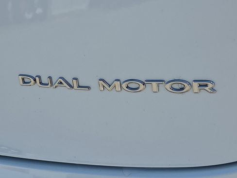 Used 2025 Tesla Model 3 Long Range AWD/4WD image 8
