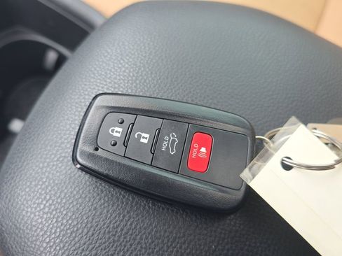 Used 2023 Toyota RAV4 XLE w/ Convenience Package image 27